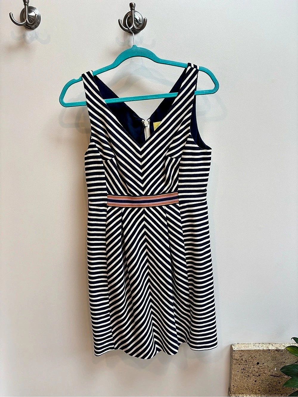 Women's Maeve Mini Dress in Navy & White Like New